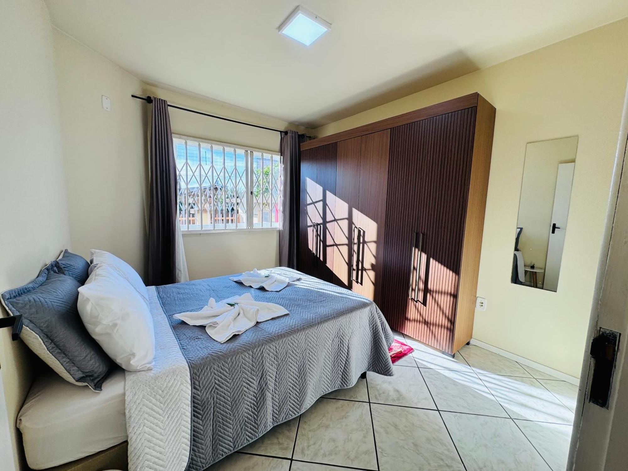 Residencial Cristina's-apartamentos De 2-3 Quartos Equipados Com Wifi Garagem-excelente Localizacao Apartment *