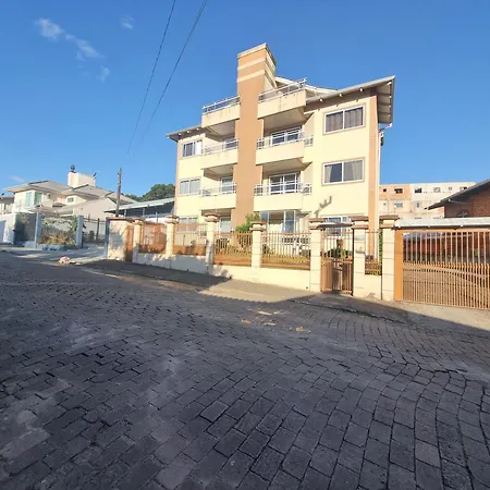 Residencial Cristina'S-Apartamentos De 2-3 Quartos Equipados Com Wifi Garagem-Excelente Localizacao Lages Exterior foto