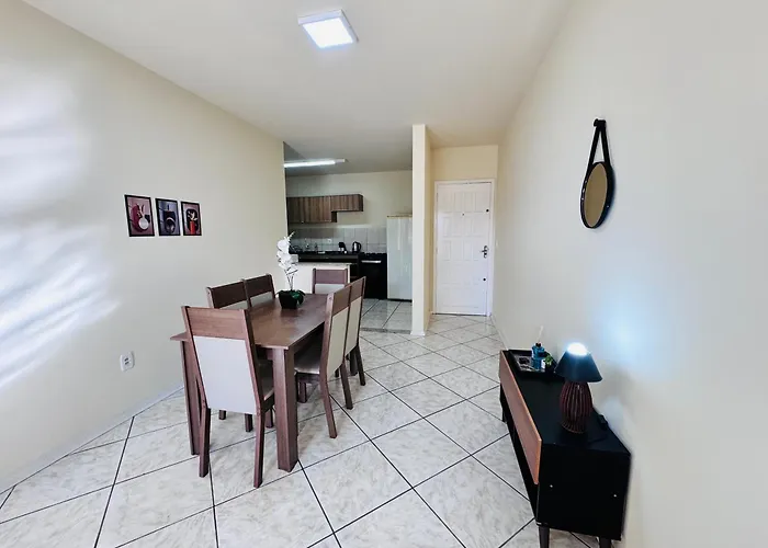 Residencial Cristina\'S-Apartamentos De 2-3 Quartos Equipados Com Wifi Garagem-Excelente Localizacao