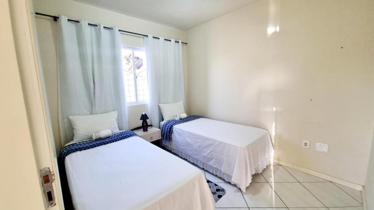Residencial Cristina's-apartamentos De 2-3 Quartos Equipados Com Wifi Garagem-excelente Localizacao